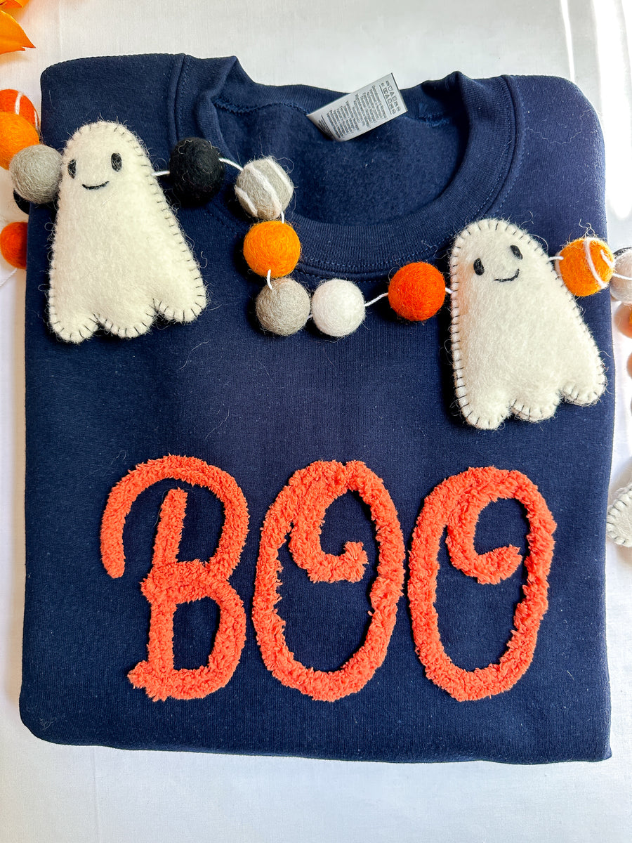 BOO Yarn Crew Neck – Tails Up, Pup